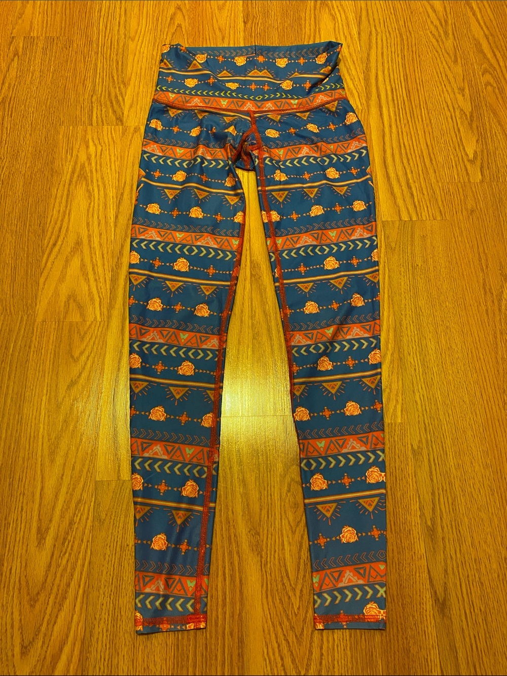 Teeki Rare Guns & Roses Blue and Orange Patterned Leggings, GUC in XS
